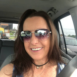 Meet your Posher, Deana